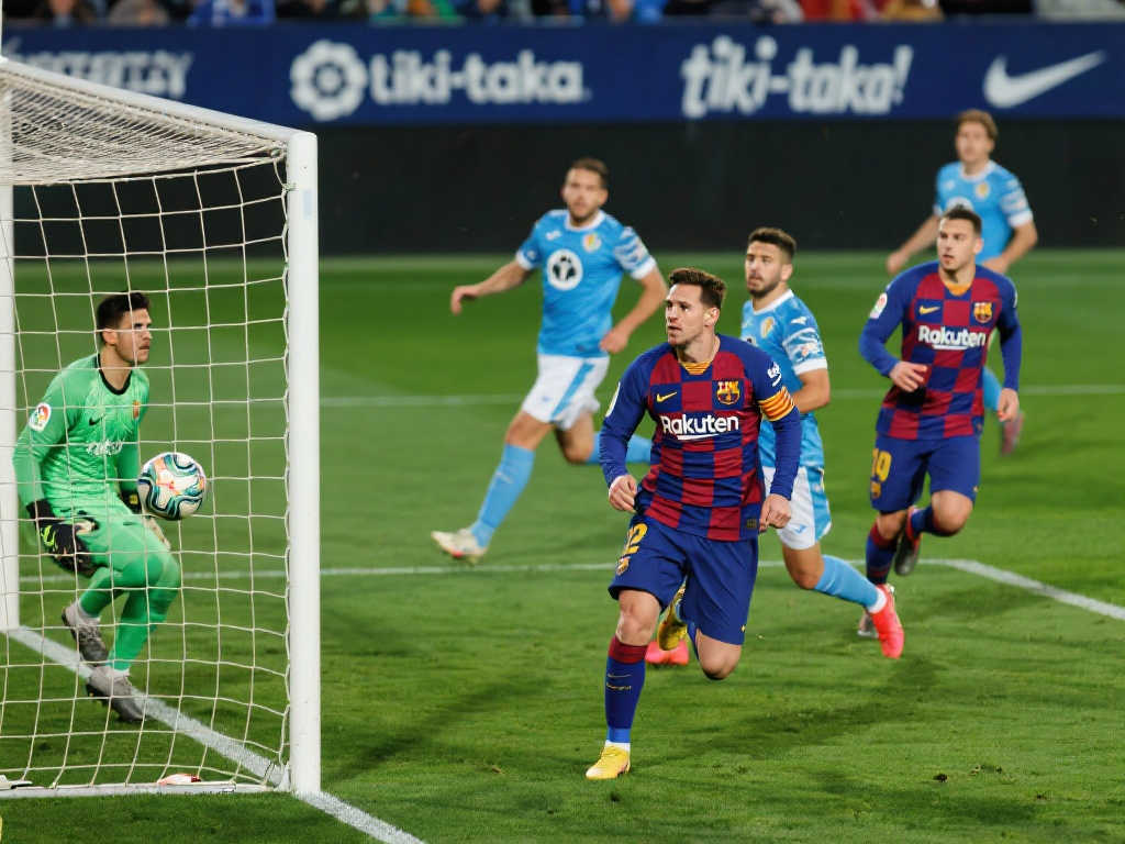 她并没有因 她并没有因